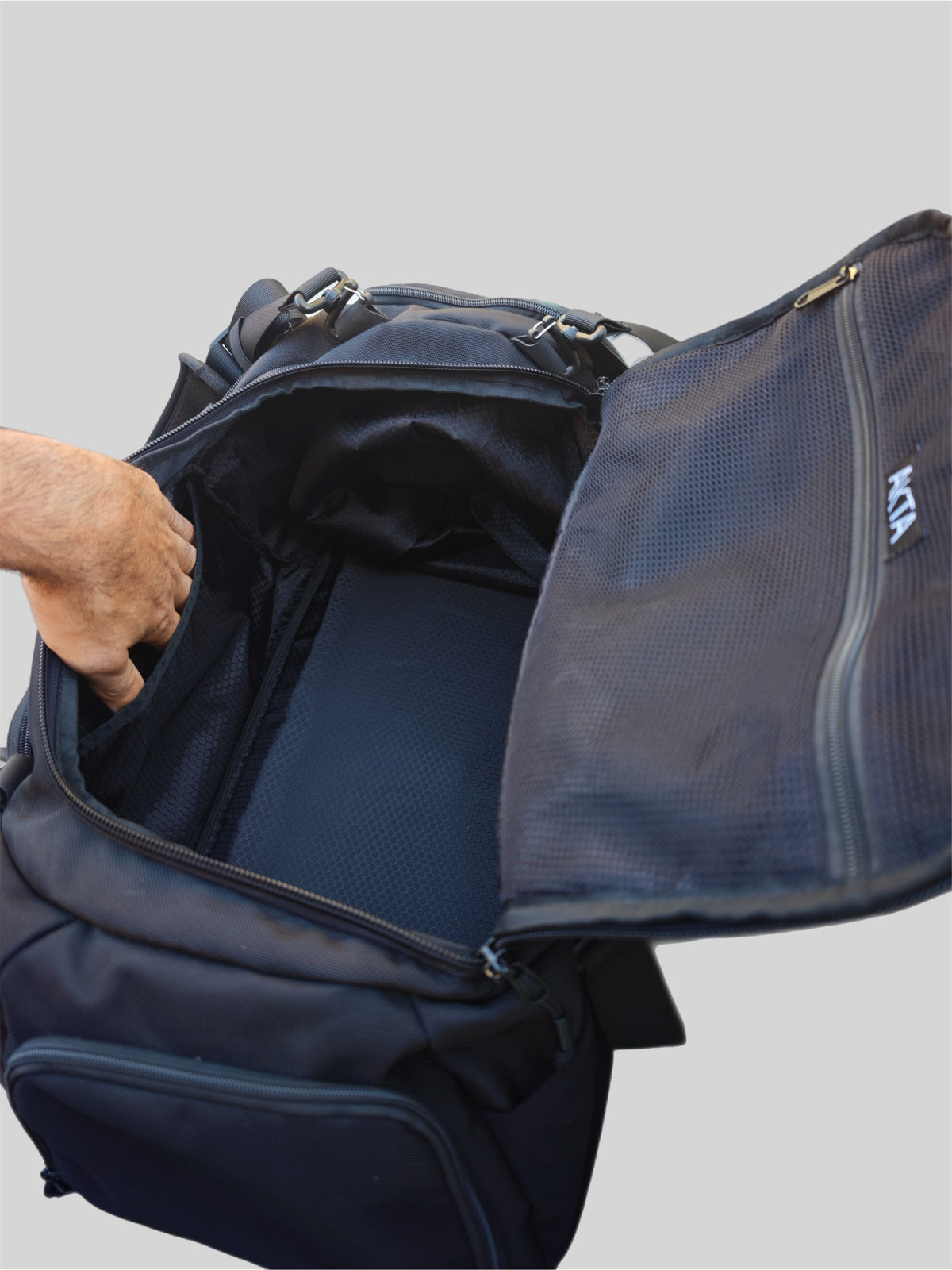 SKOLDEN BACK PACK & DUFFLE, Burgundy.